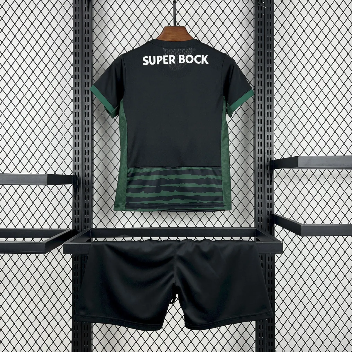 25-26 Kids Sporting Lisbon Goalkeeper Kit Youth Apparels Football AAAAJersey Dropship Yupoo 4