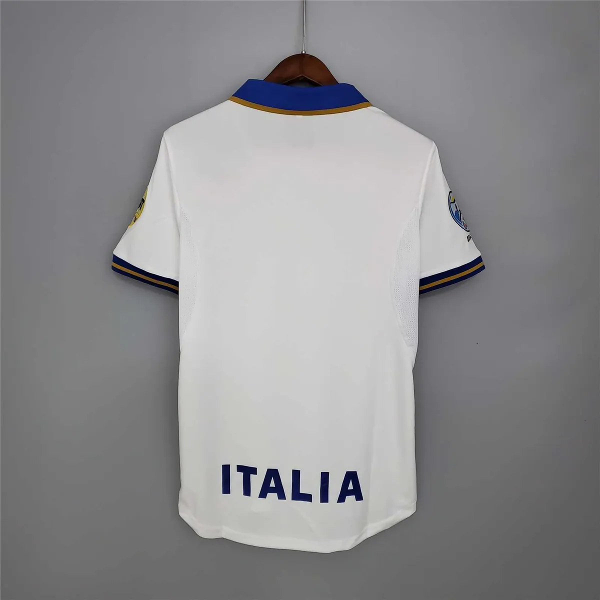 1996 Italy away 6