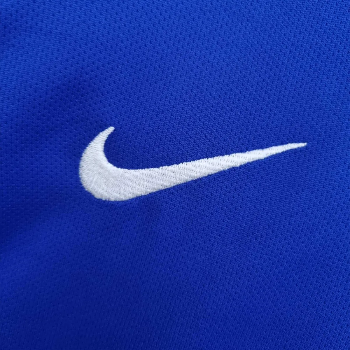 2004 Brazil away 6