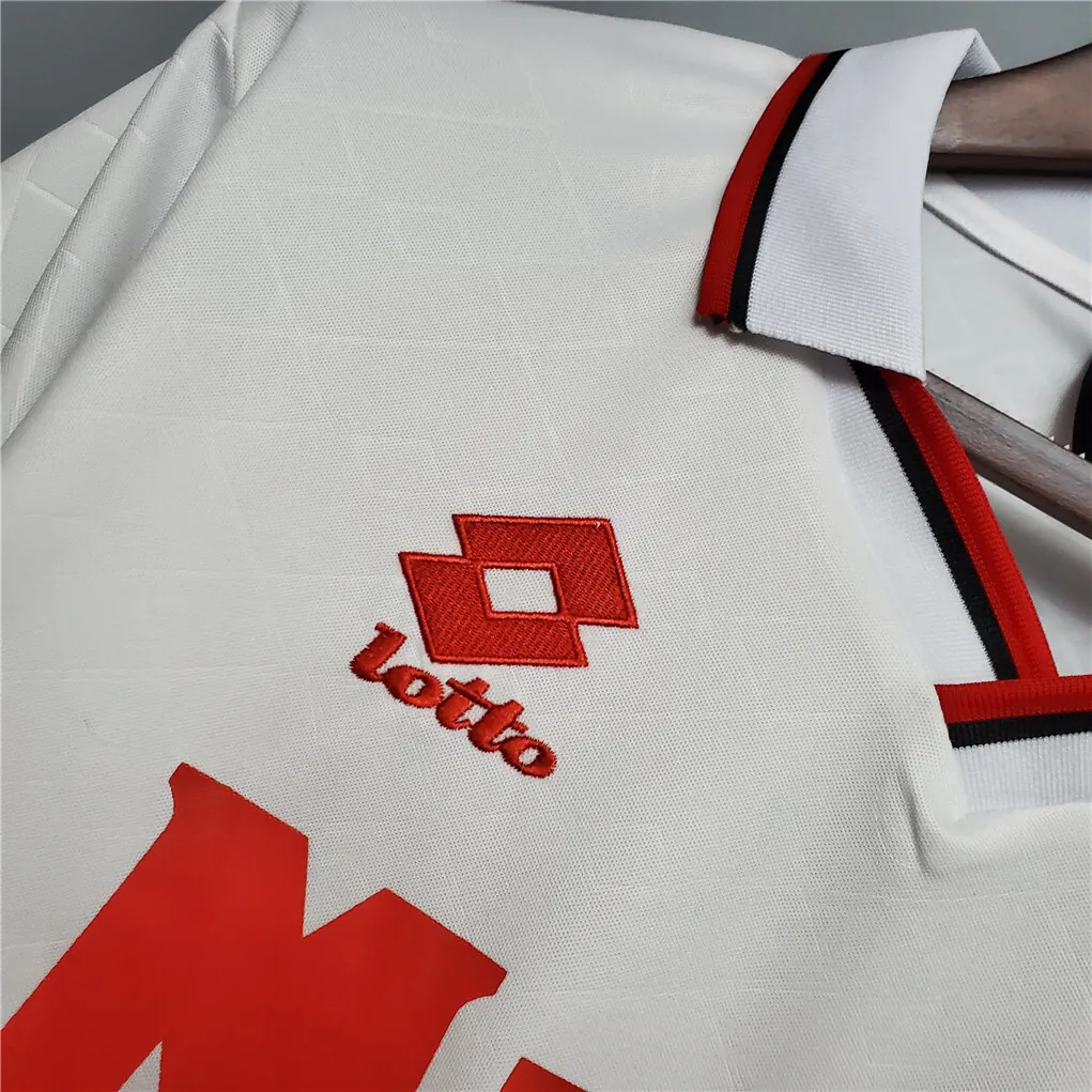 93-94 AC Milan away 5