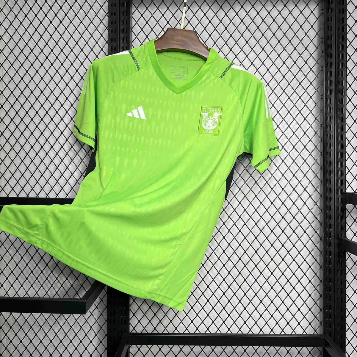 24-25 Tigres UANL Goalkeeper Green Kit AAAAJersey Supplier Yupoo 3