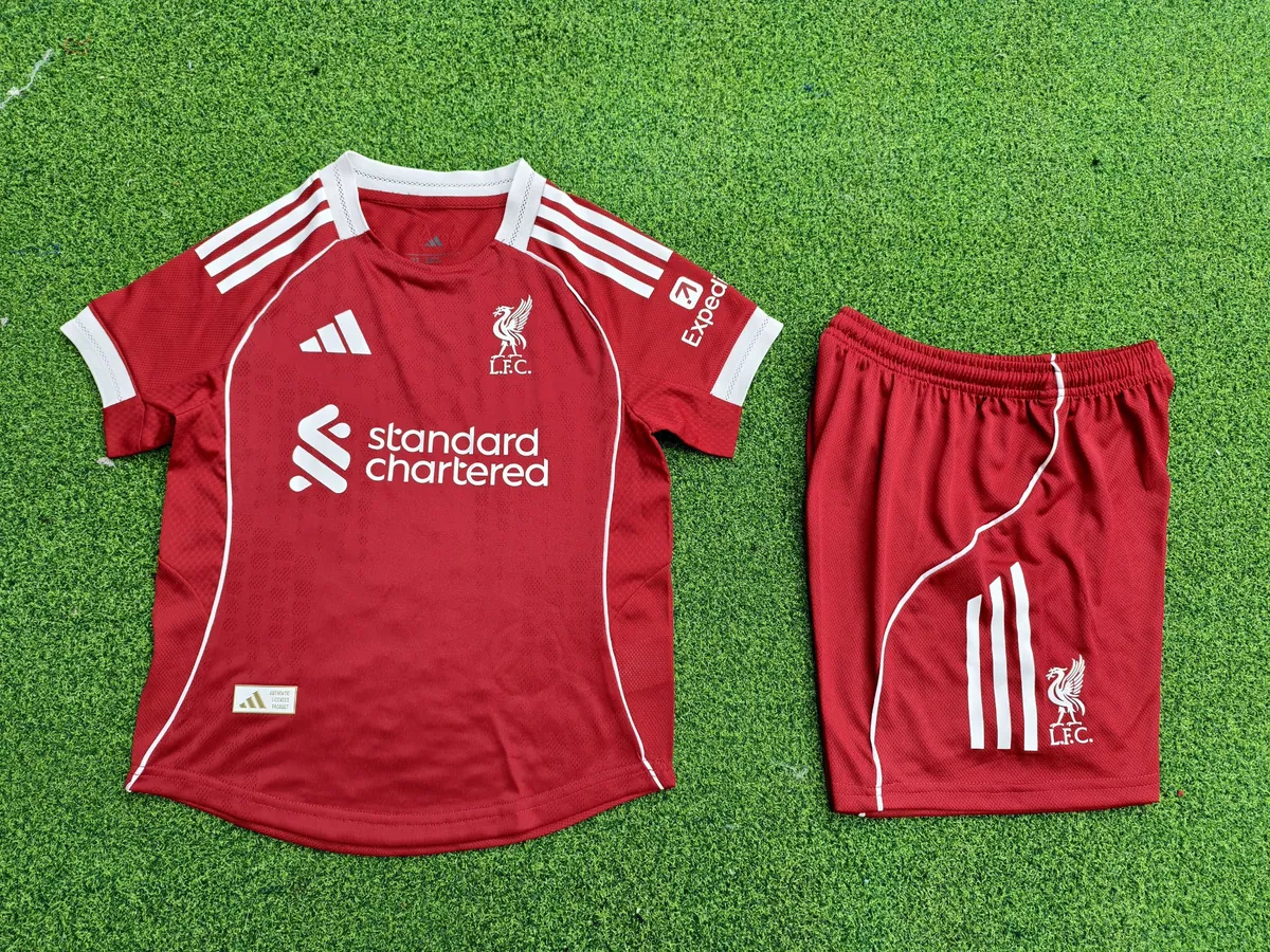 25-26 Liverpool Home Kid Kits Player Version Youth Apparels AAAAJersey Supply Yupoo 2