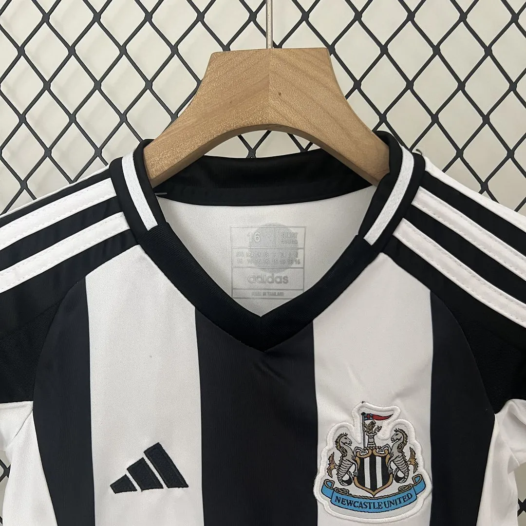 24-25 Newcastle United Home Kid Kits Youth Apparels Football AAAAJersey Yupoo 6