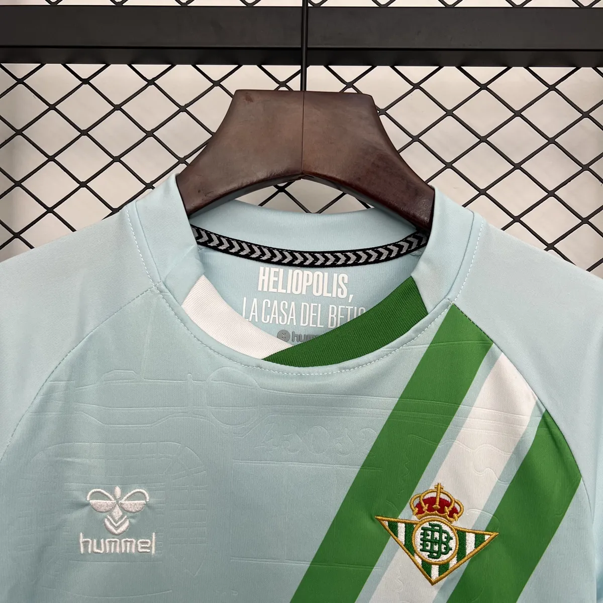 25-26 Real Betis Home Kid Kits Youth Apparels Football AAAAJersey Supply Yupoo 1