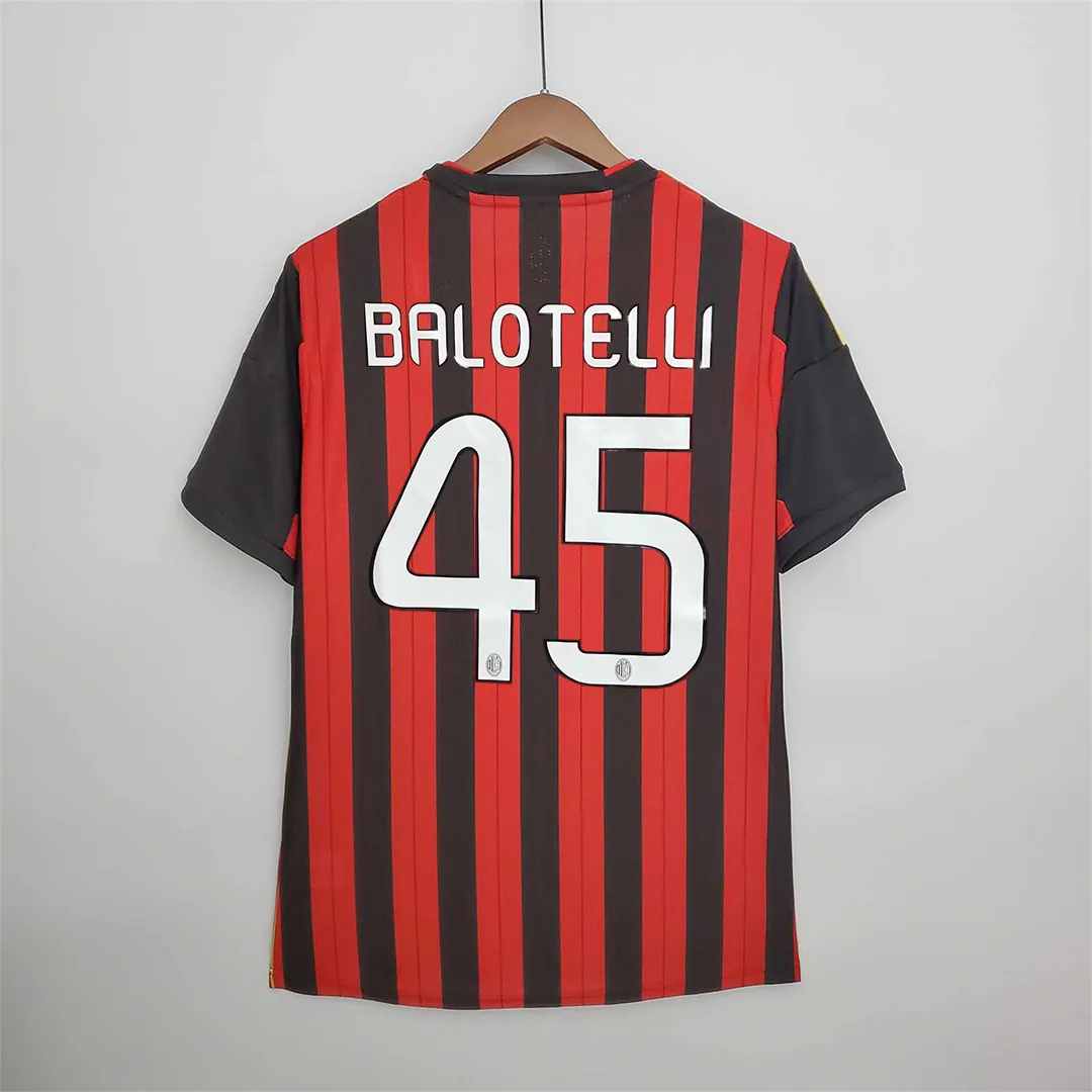 13-14 AC Milan home 11