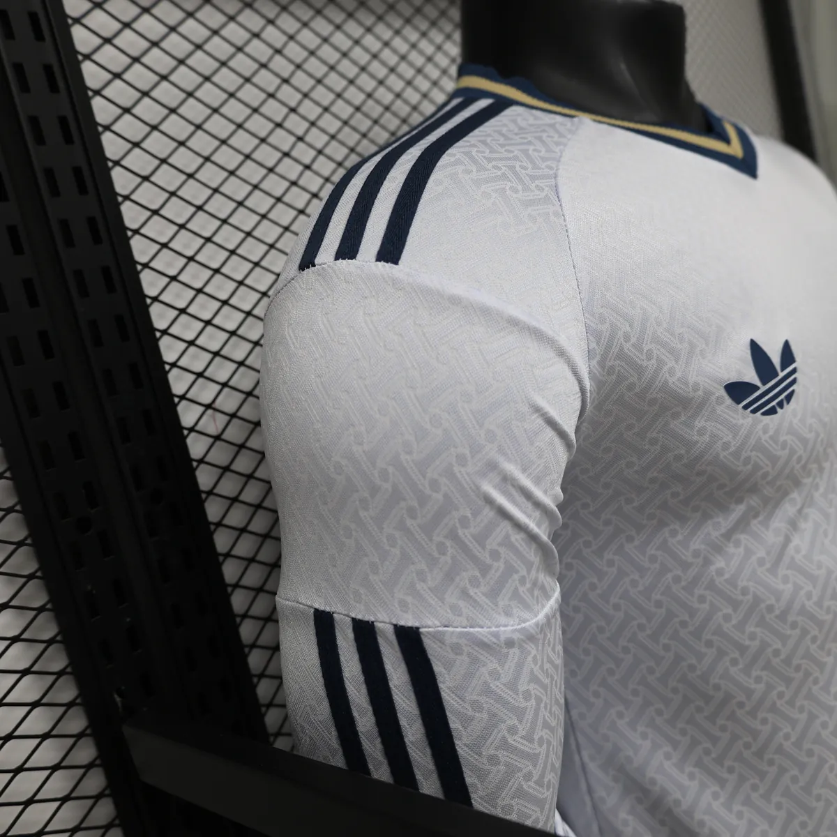2026 Italy Away Mens Kit Football Player Version Long Sleeve Shirt AAAAJersey Supply Yupoo 9 3