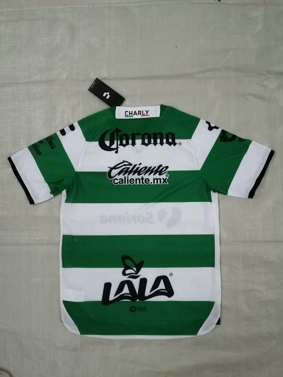 22-23 Santos Laguna home 1