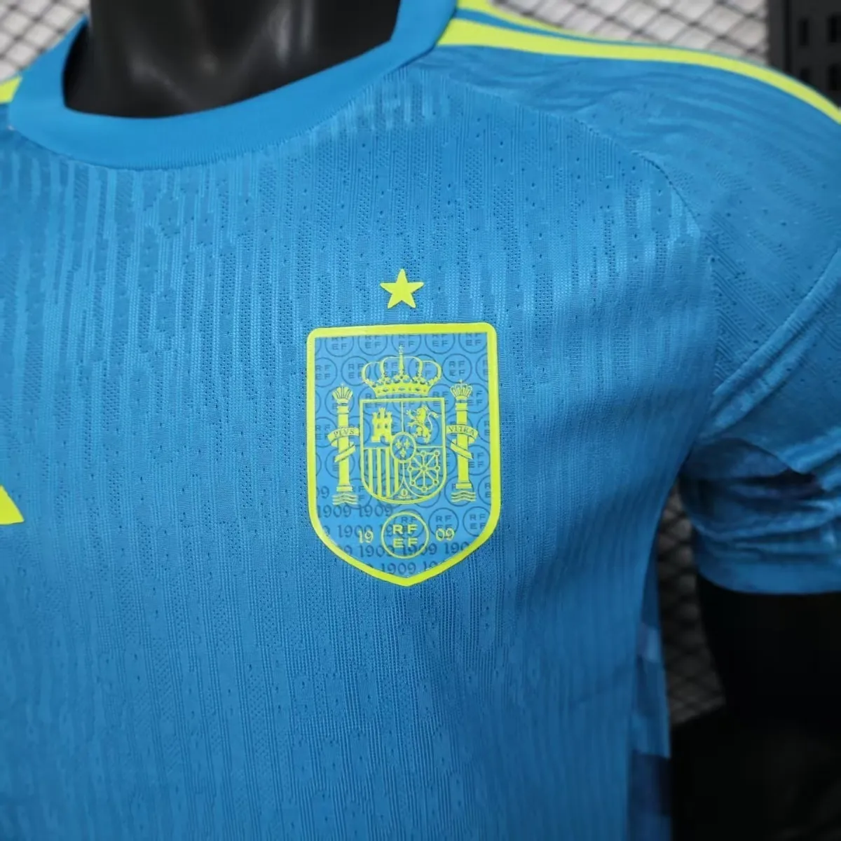 2026 Spain Training Uniform Player Version Football T-Shirt AAAAJerseys Supply Yupoo 3