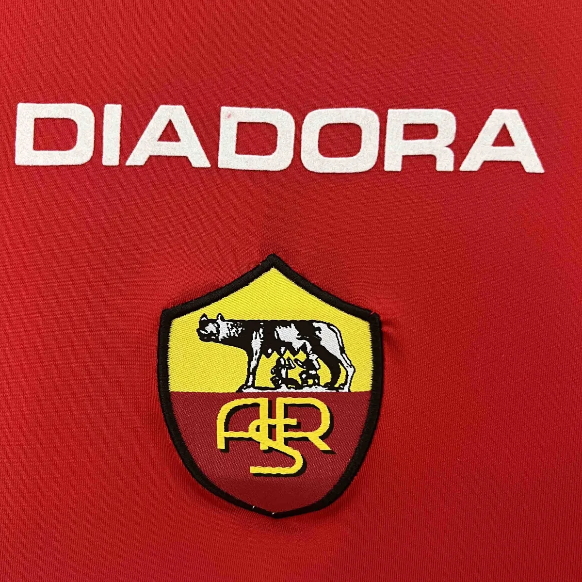 04-05 Roma Home Retro Kit Football Apparel AAAAJerseys Dropshipping Yupoo 2