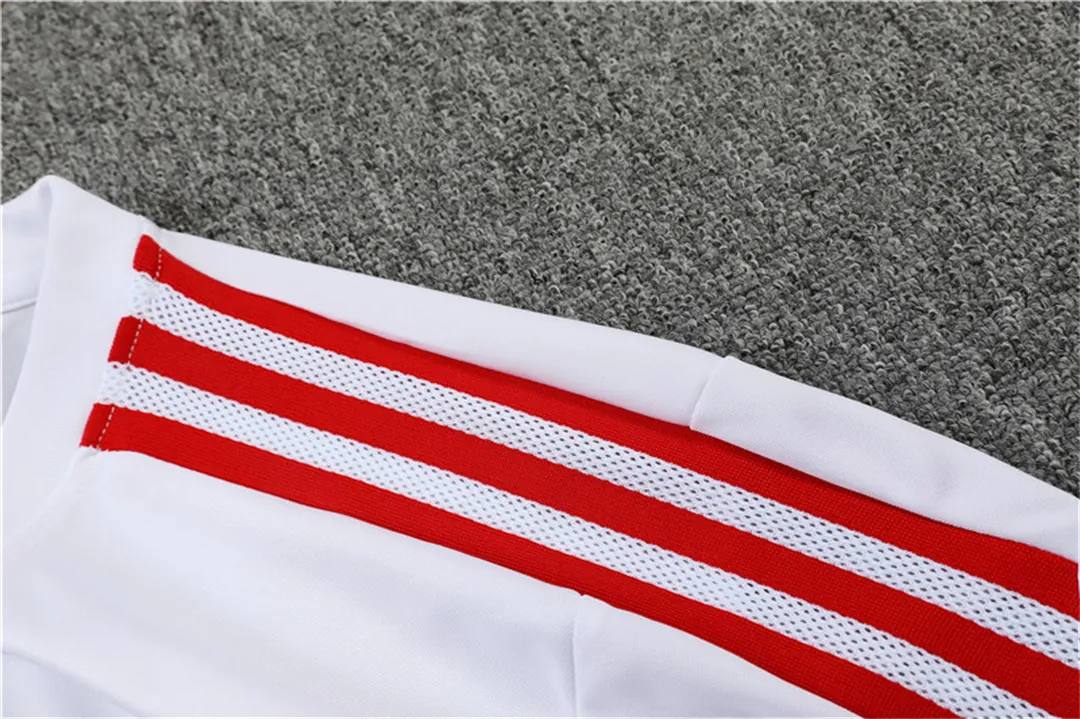 22-23 Bayern Training Kit White 10