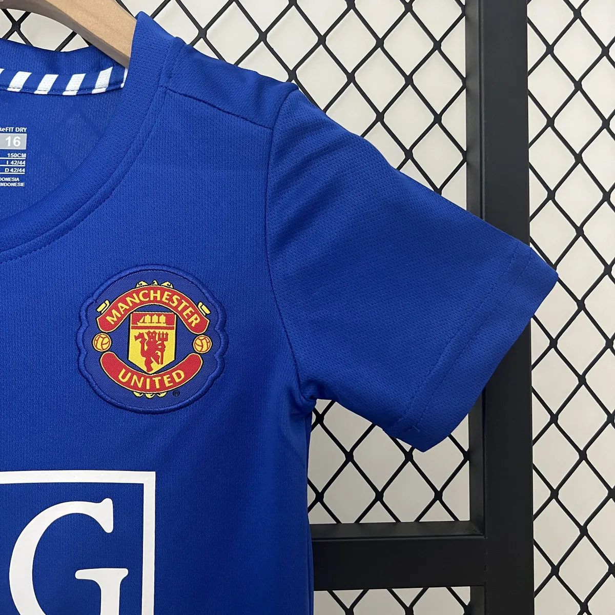 08-09 Manchester United Third Retro Kid Kits Children Sets Jerseys Supllier Yupoo 2