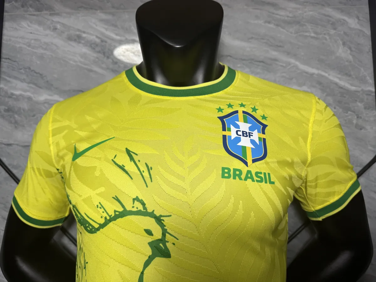 2025 Brazil Yellow Pigeon Special Edition Kit Football Player Version Shirt AAAAJersey Supply Y 2