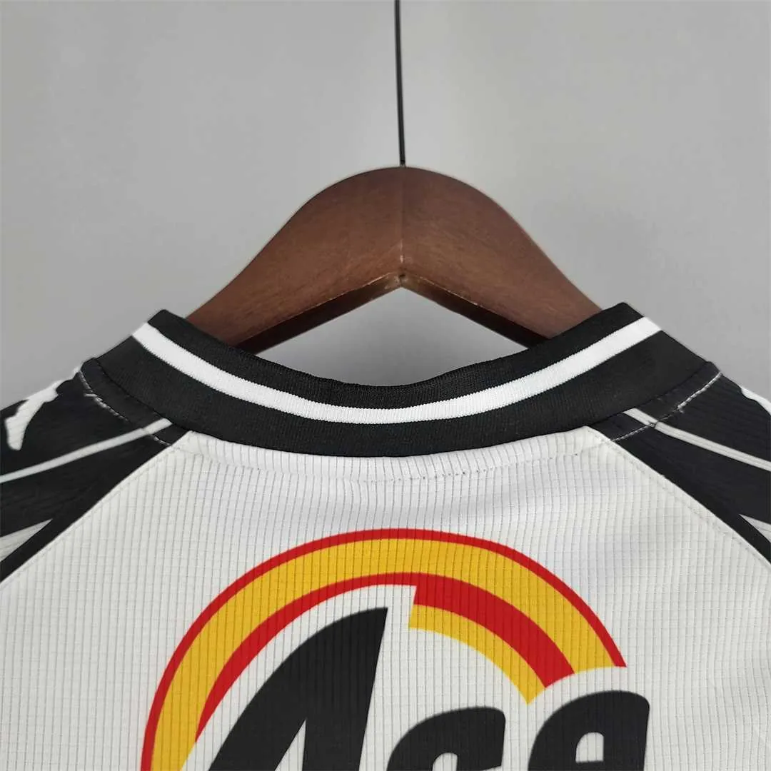 2000 Vasco da Gama white 9