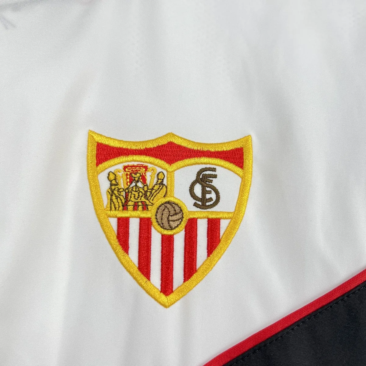 25-26 Sevilla Retro Windbreaker Jackets Yupoo 4
