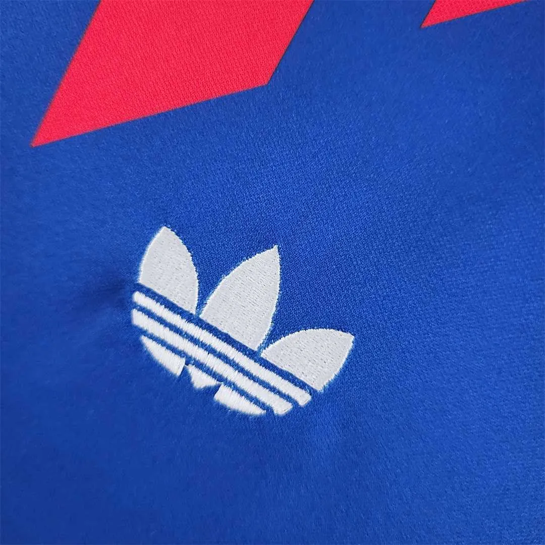 88-90 France home 7