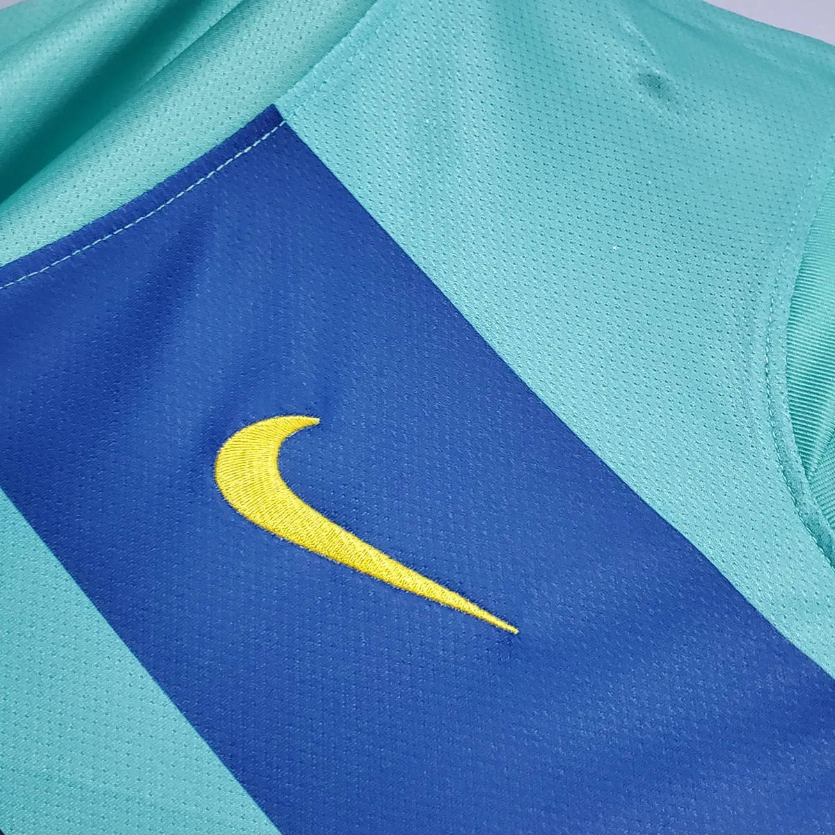 10-11 Barcelona away 1