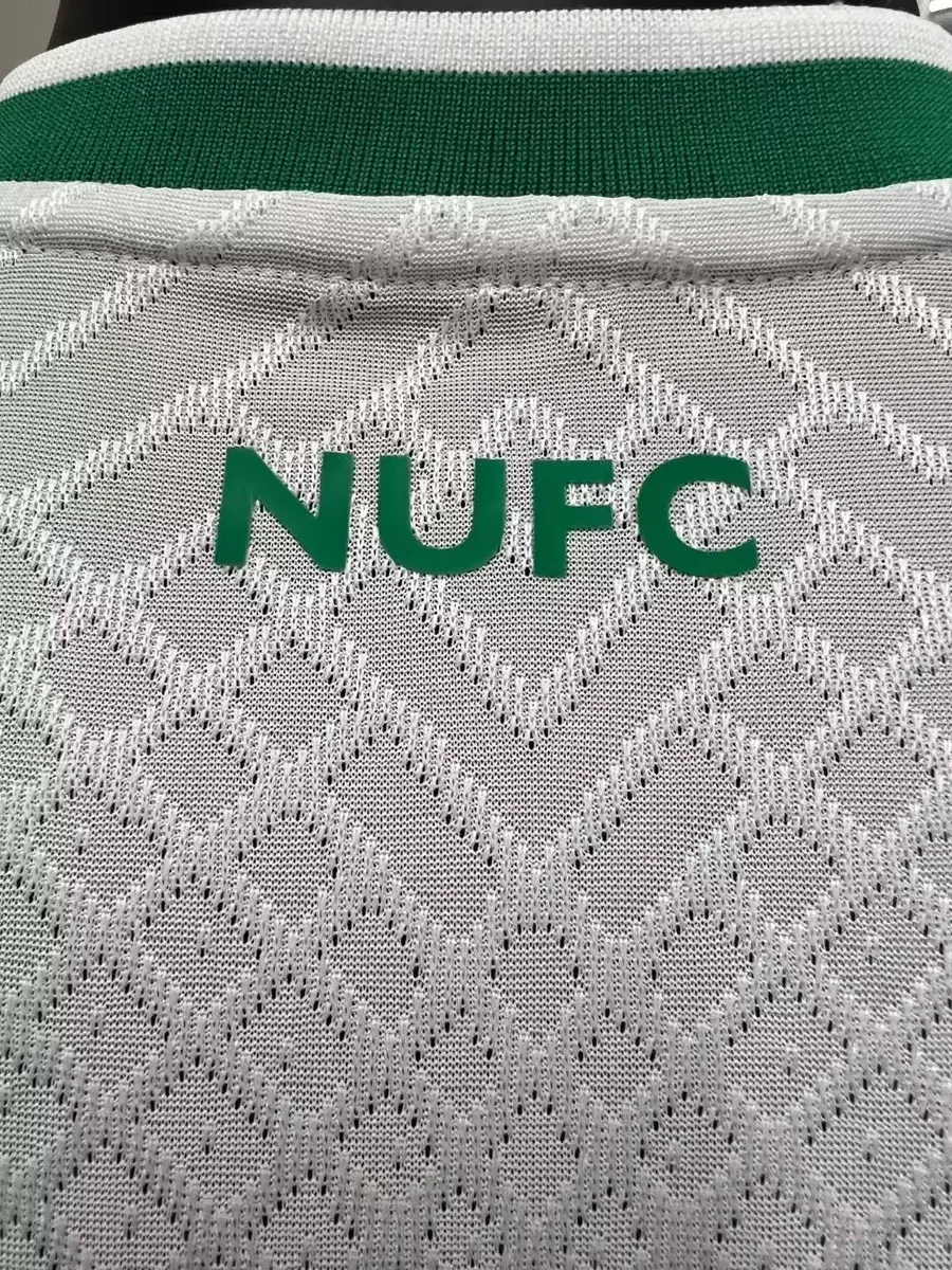 22-23 Newcastle third away player version 3