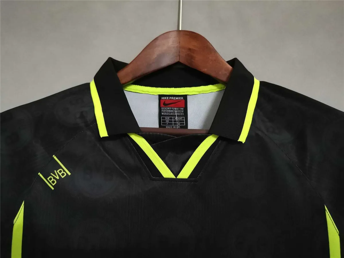 95-96 Dortmund away black 7
