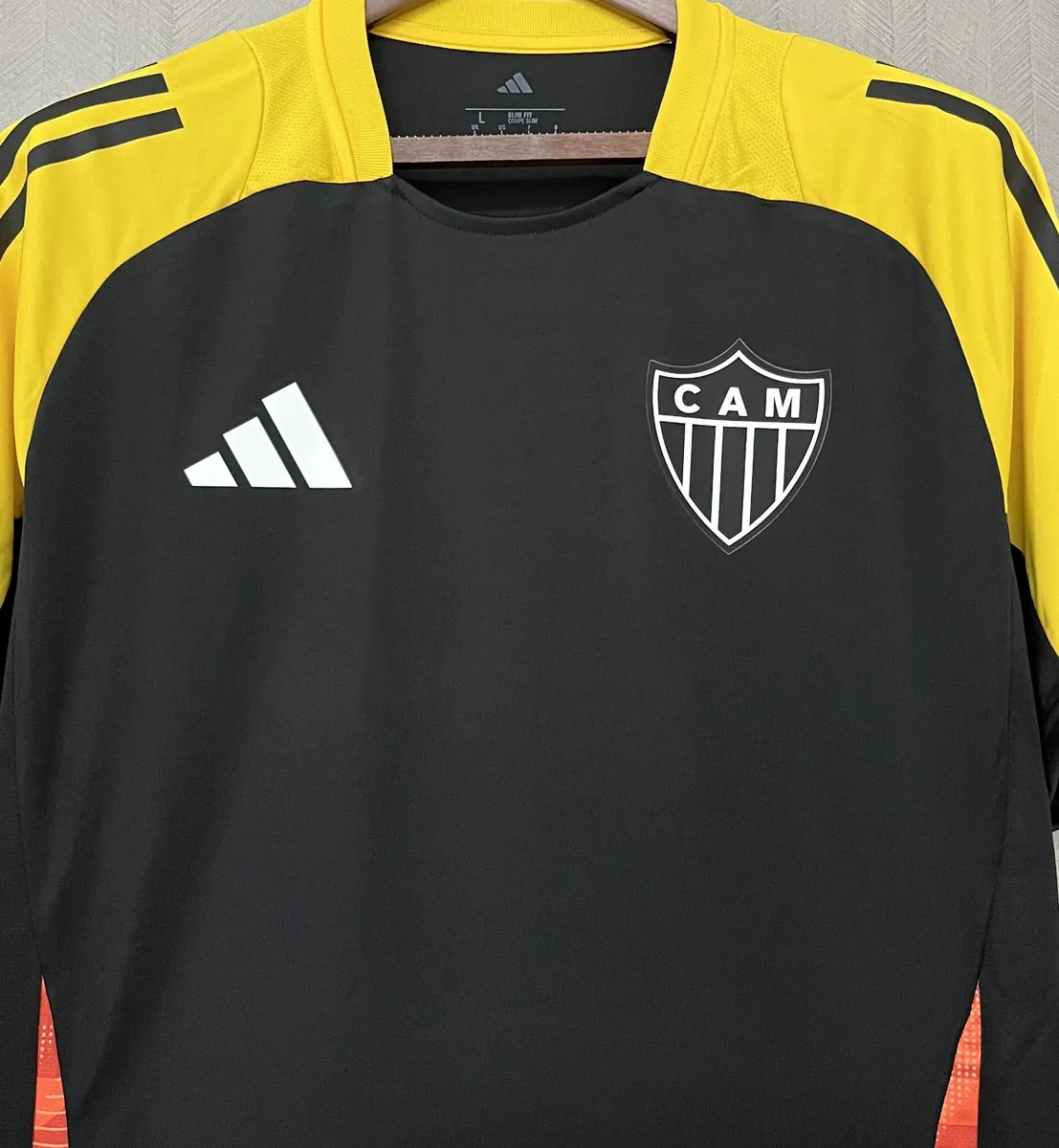 24-25 Atletico Mineiro Black Training Kit Soccer T-Shirts AAAAJersey Supplier Yupoo 2