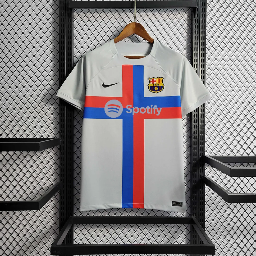 22-23 Barcelona third away 12