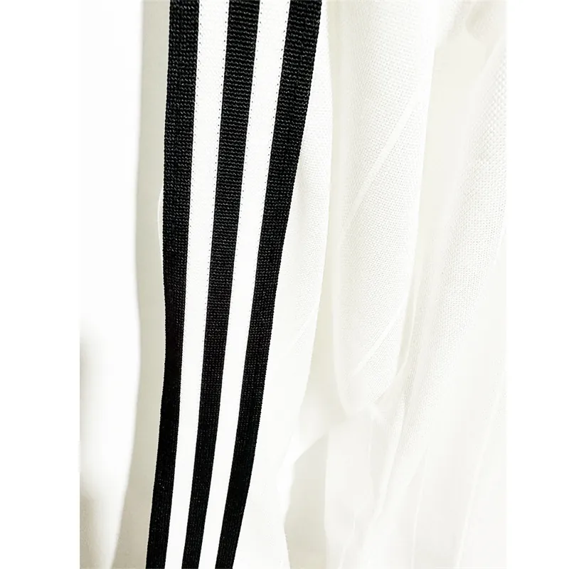 82-83 Manchester United away white long sleeve retro jersey 4