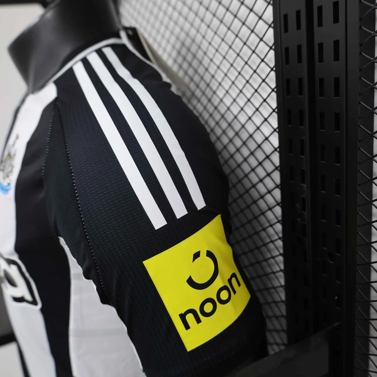 24-25 Newcastle United Home Kit Player Version Shirt AAAAJersey Supplier Yupoo 5
