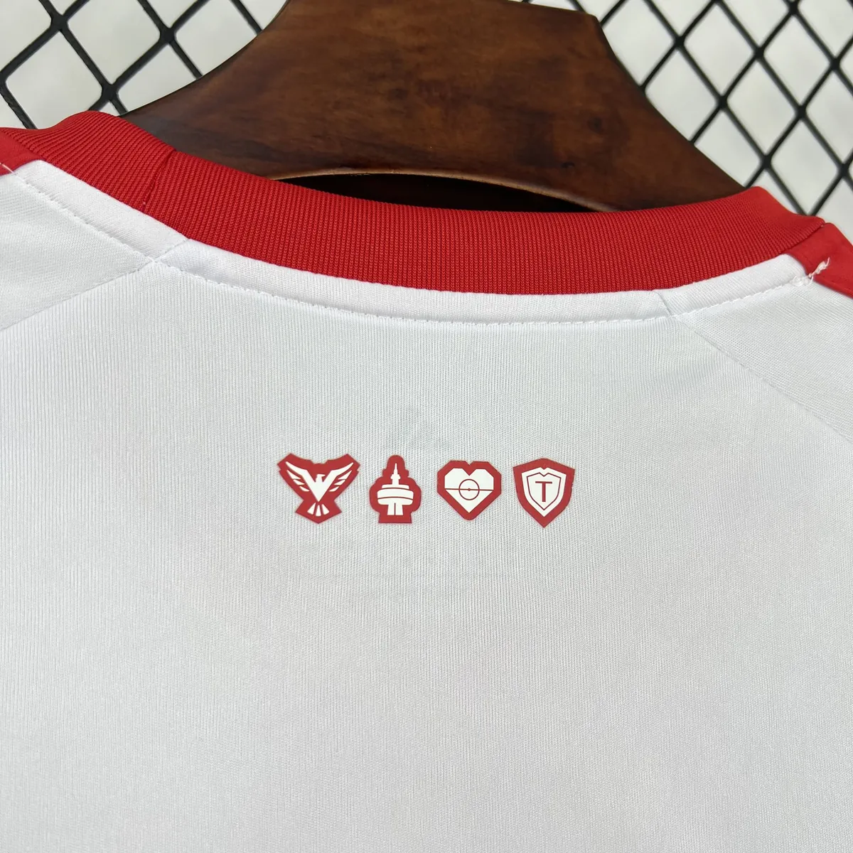 26-27 Toronto FC Mens Away Kit Football T-Shirt AAAAJersey Supply Yupoo 9 6