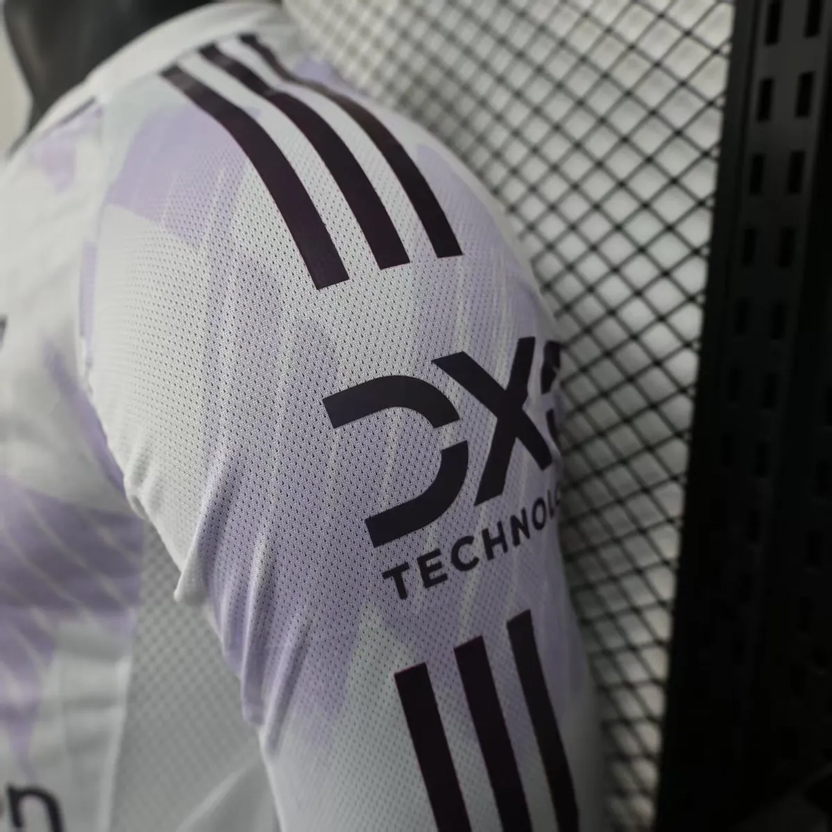 25-26 Manchester United Away Kit Player Version Long Sleeve Shirt AAAAJersey Supplier Yupoo 4