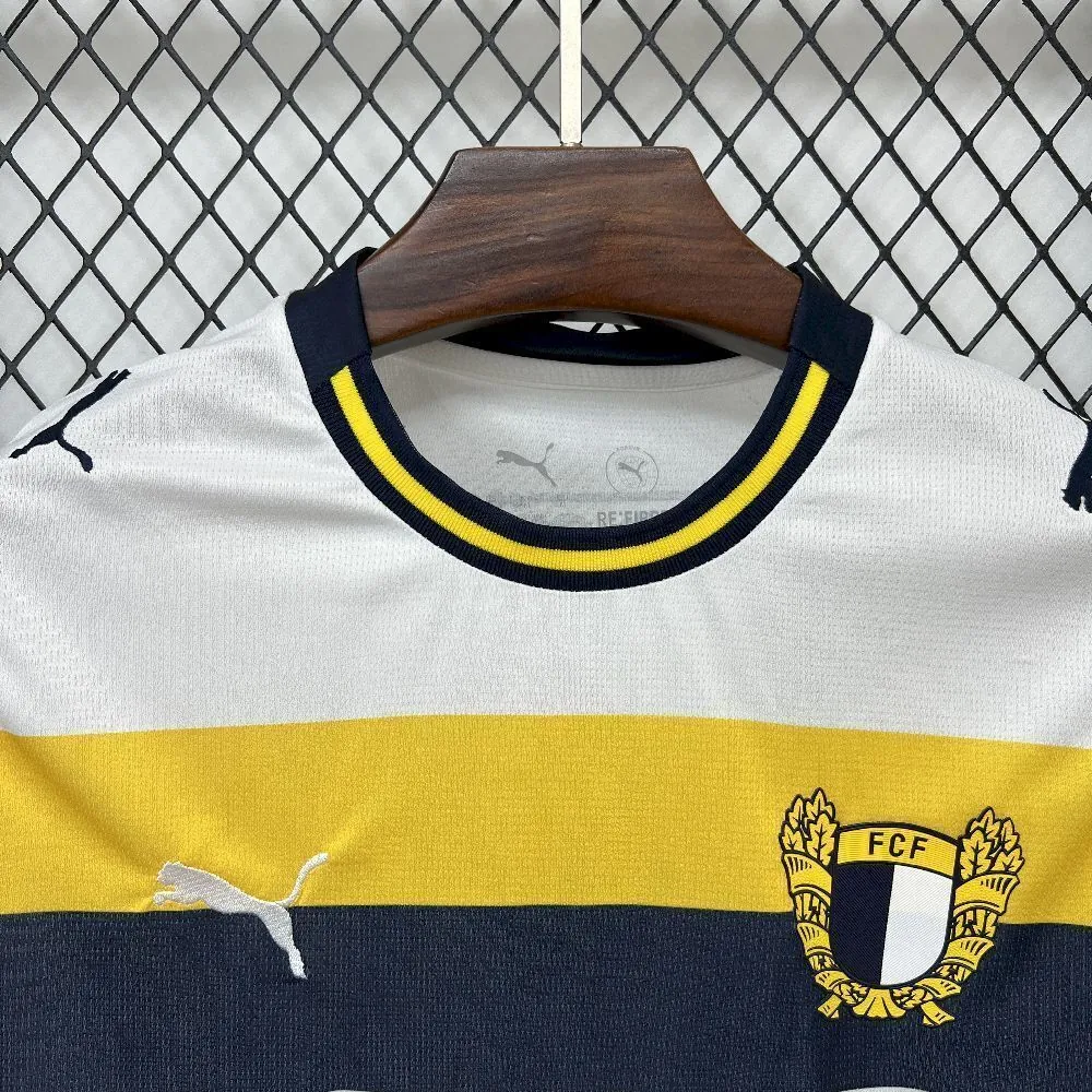 25-26 Famalicao Home Kit Football T-Shirt AAAAJersey Supply Yupoo 5