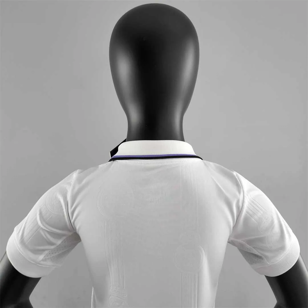 22-23 Real Madrid home kids kit 9