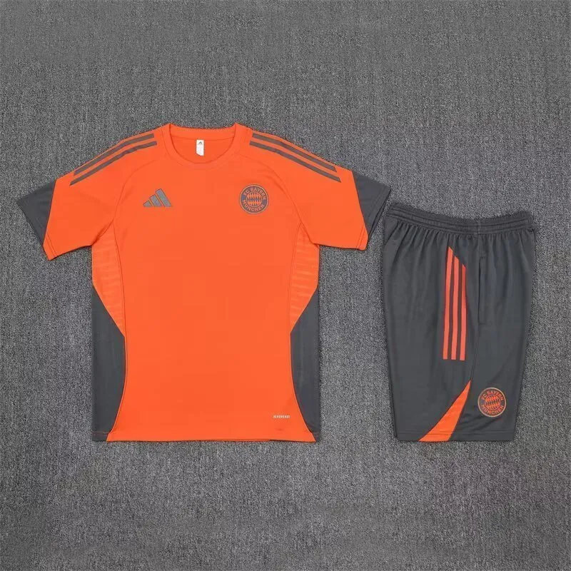 25-26 Bayern Munich Training Kit Soccer AAAAJersey Yupoo S-2XL 1
