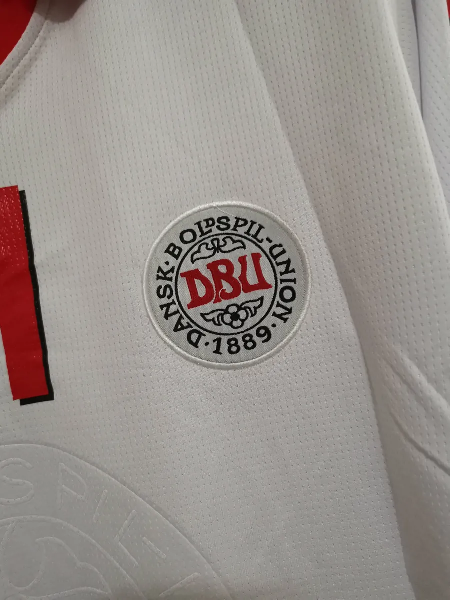 1998 Denmark away white 8