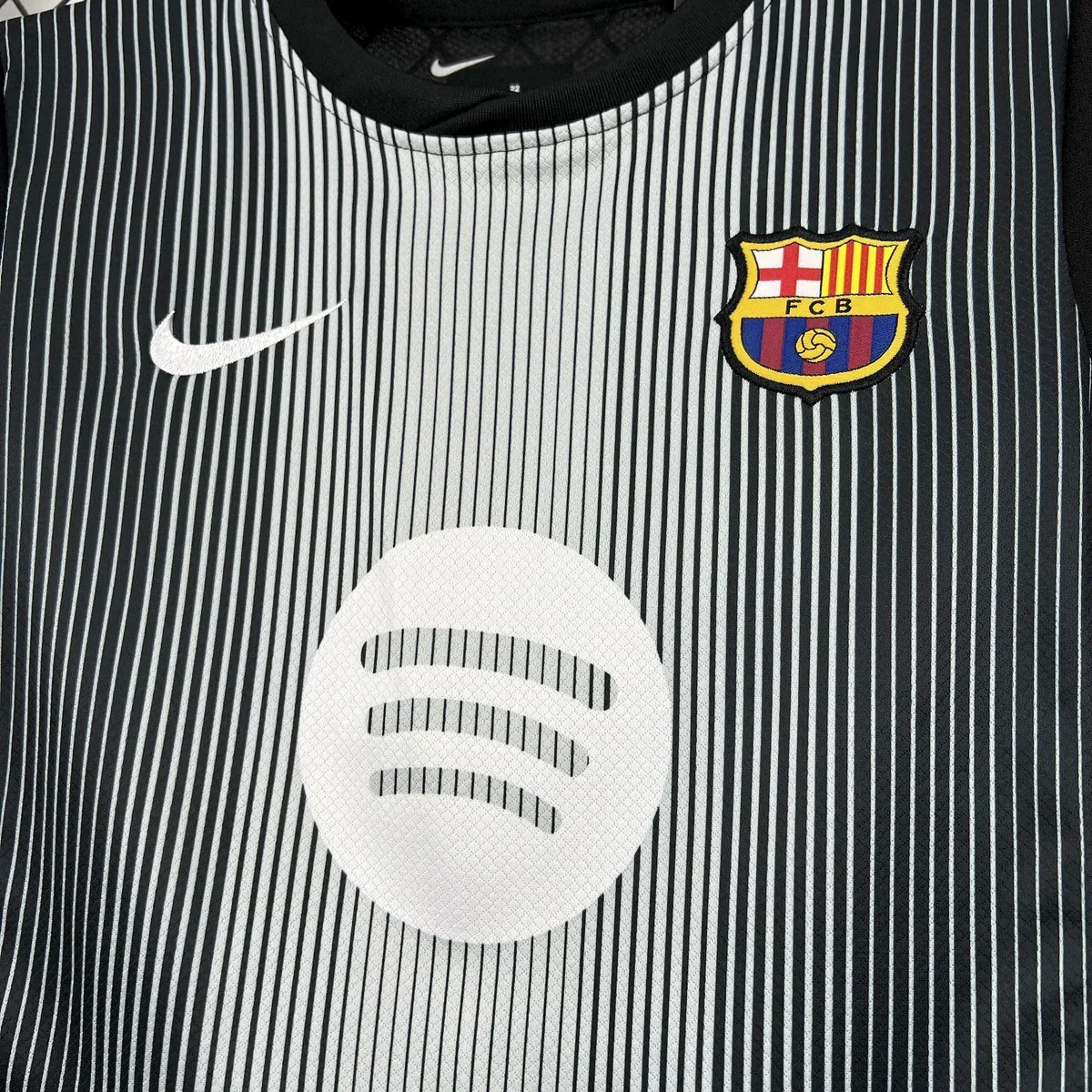 25-26 Kids Barcelona Goalkeeper Black Kit Youth Apparels Football AAAAJersey Dropship Yupoo 3