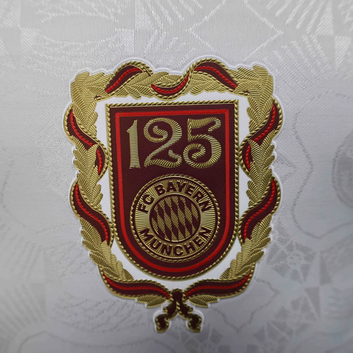 25-26 Bayern Munich 125th Anniversary White Player Version Shirt AAAAJersey Dropship Yupoo 2