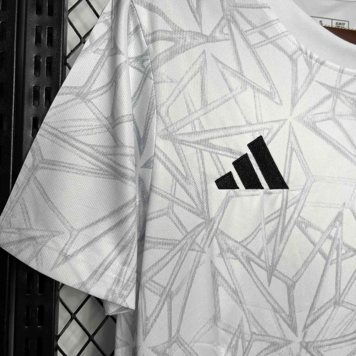 24-25 Real Madrid Training White Kit Soccer Uniform AAAAJersey Dropshiping Yupoo 1