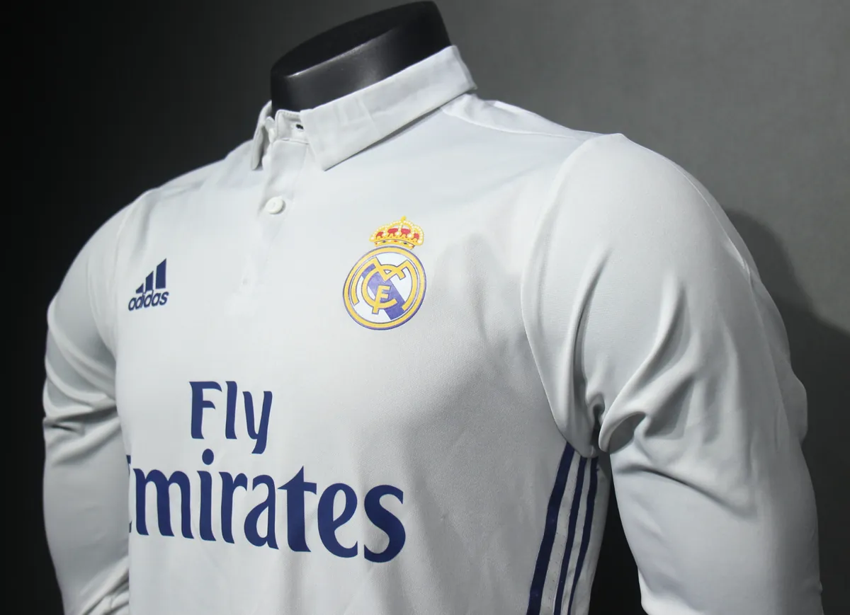 16-17 Real Madrid Home Retro Kit Vintage Player Version Long Sleeve Shirt AAAAJersey Dropship Y 3