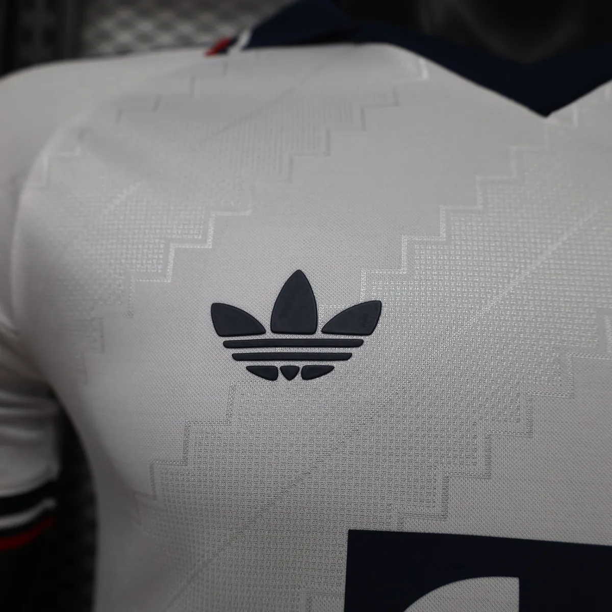26-27 Bayern Munich Away Mens Kit Player Version Football T-Shirt AAAAJersey Supply Yupoo 8 2