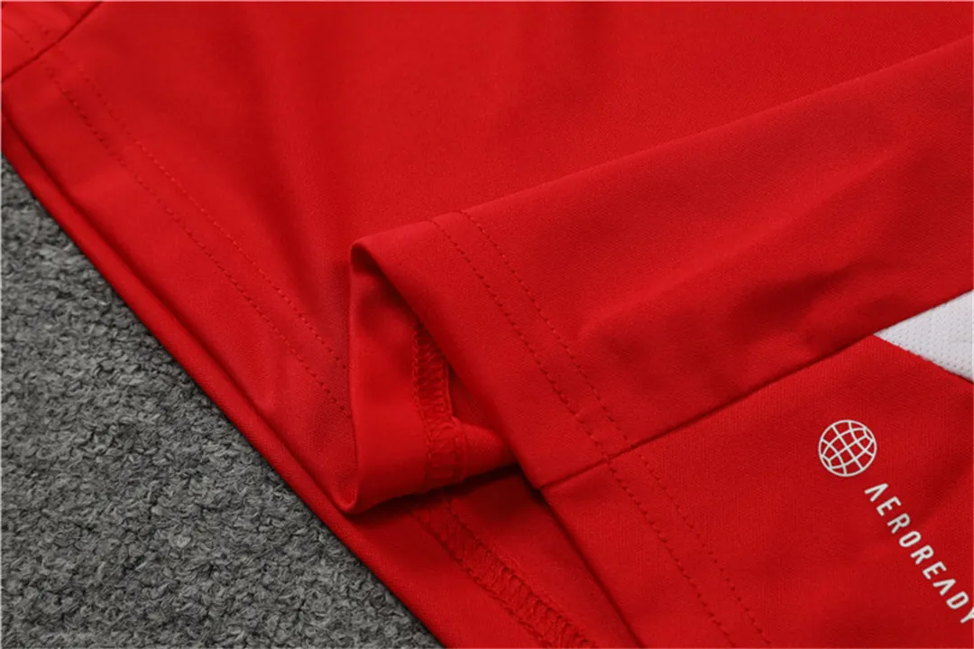 22-23 Manchester United training suit red 13