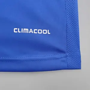 2011 University of Chile home 5