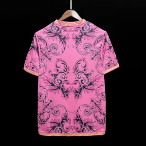 2024 Italy X Versace Pink Special Edition Kit Football T-Shirt AAAAJersey Supplier Yupoo 10