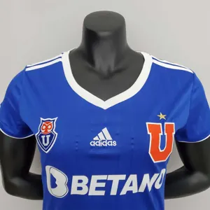 22-23 University of Chile home women 3