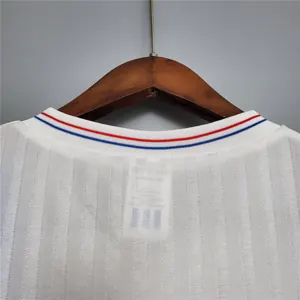90-91 Marseille home 3