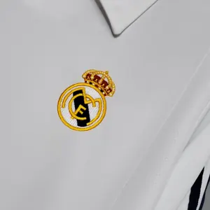 01-02 Real Madrid home long-sleeve 8