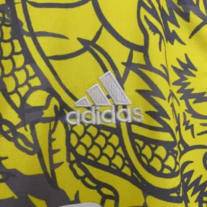 25-26 Real Madrid Yellow Dragon Special Edition Shirt Football Uniform AAAAJersey Dropship Yupo 1