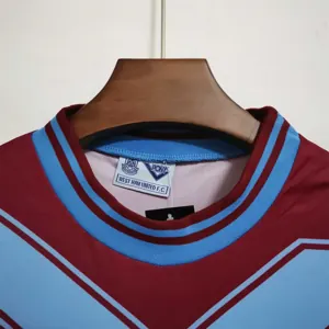 93-95 West ham home with patch and fonts 4