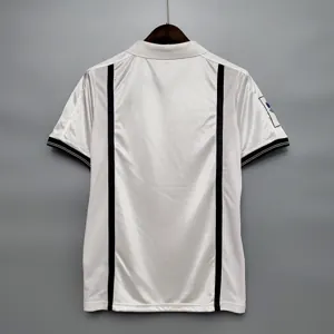 00-01 Valencia home 6