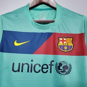 10-11 Barcelona away 7