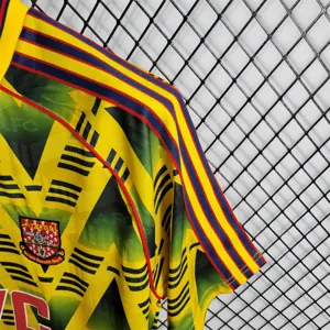 91-93 Arsenal away 7