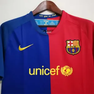 08-09 Barcelona home - 3 10