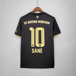 21-22 Bayern Munich away 16